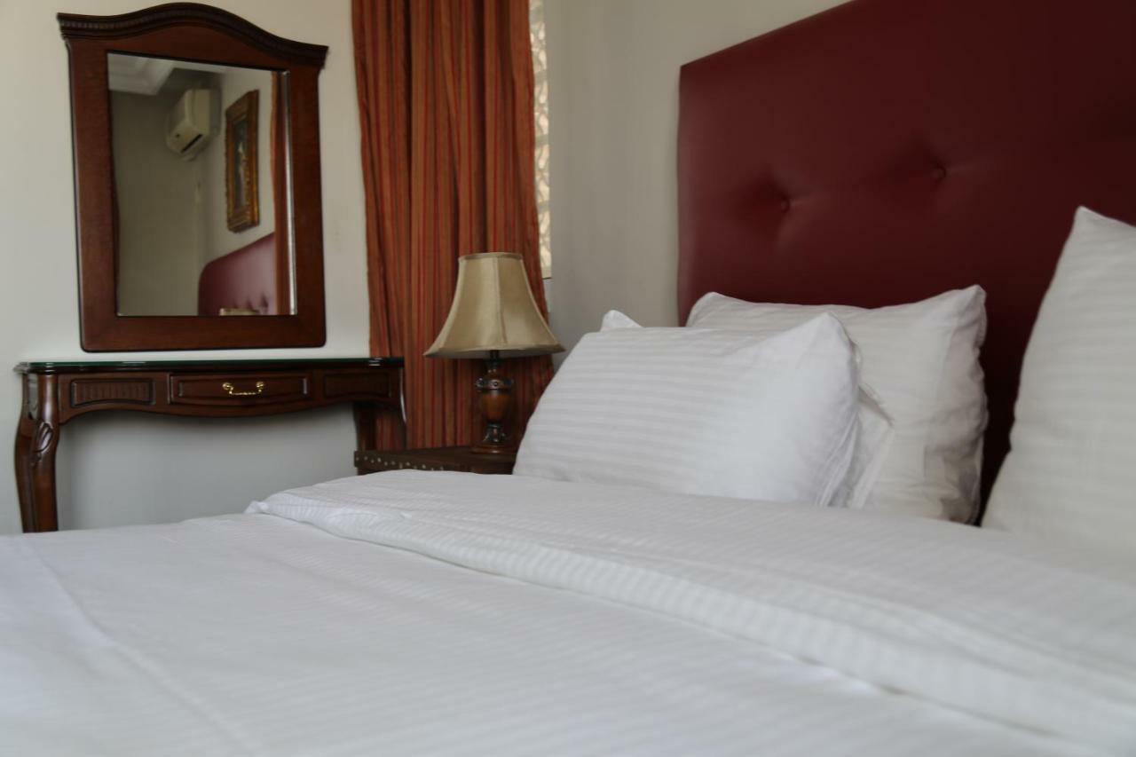 Gondola Hotel & Suites Amman Exterior photo